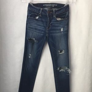 American Eagle ripped jegging. Size 0 Regular.